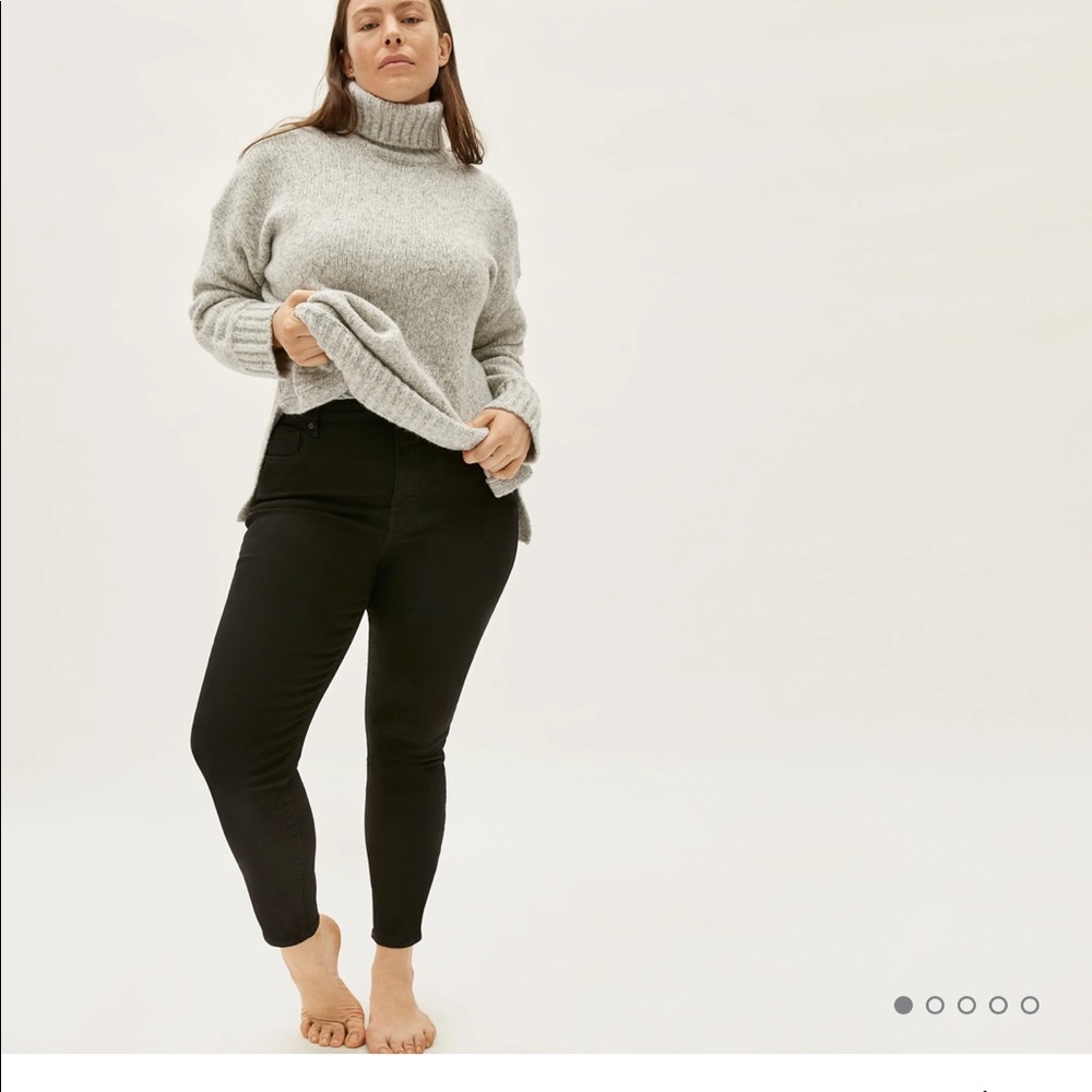 The Curvy Authentic Stretch High-Rise Skinny Jean